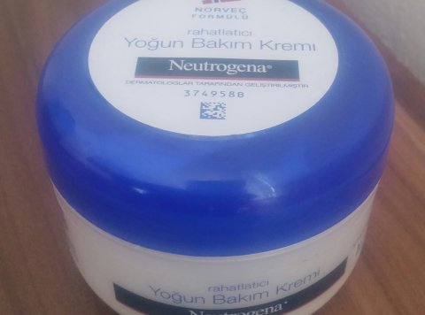 Neutrogena krem